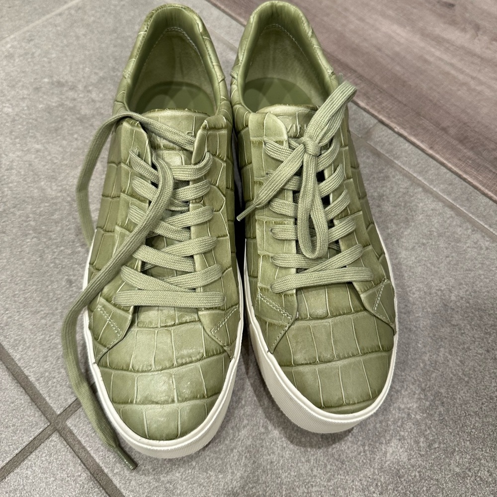 Vince croc embossed green sneakers 8